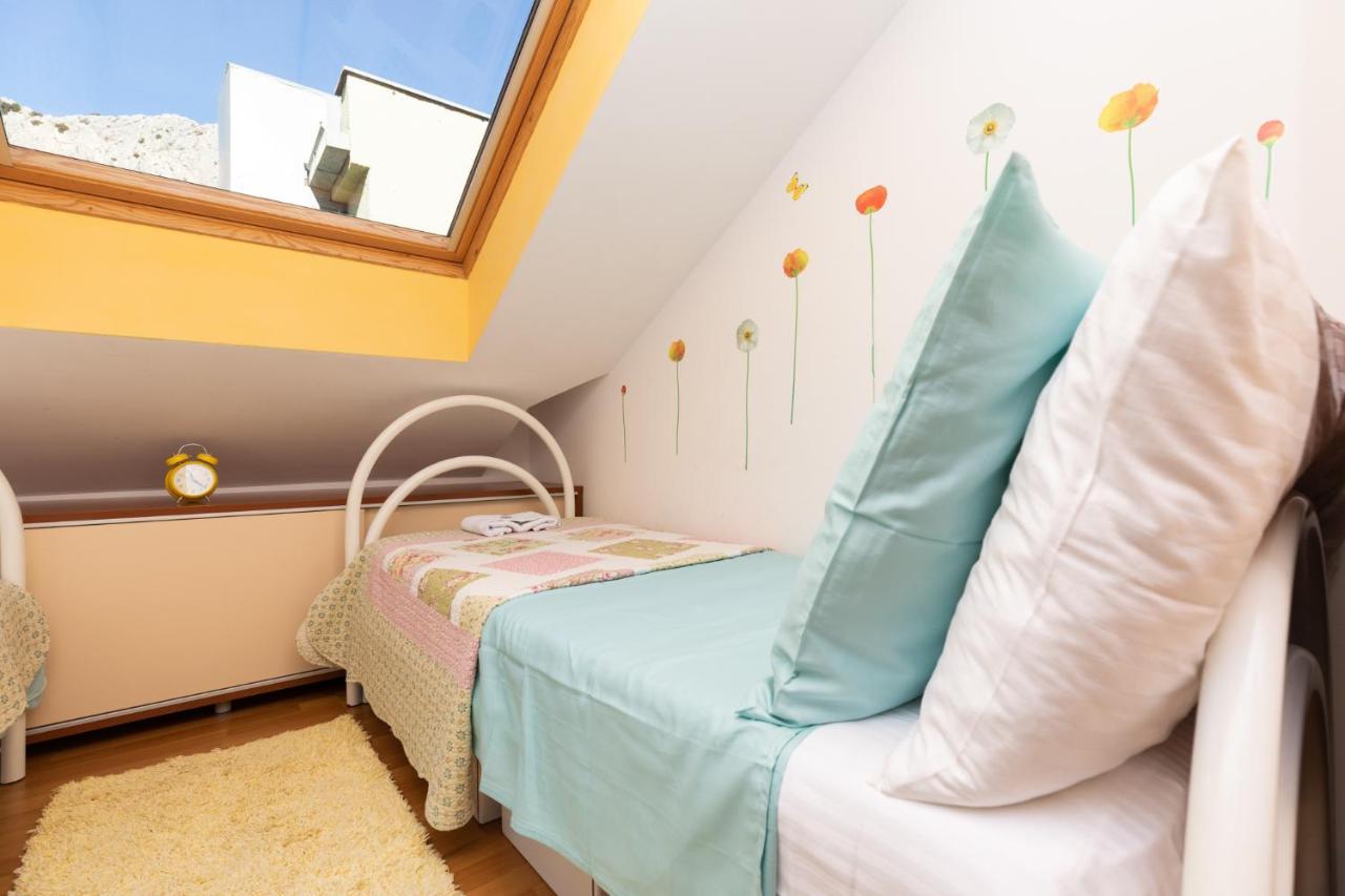 Apartman Monika Омиш Экстерьер фото