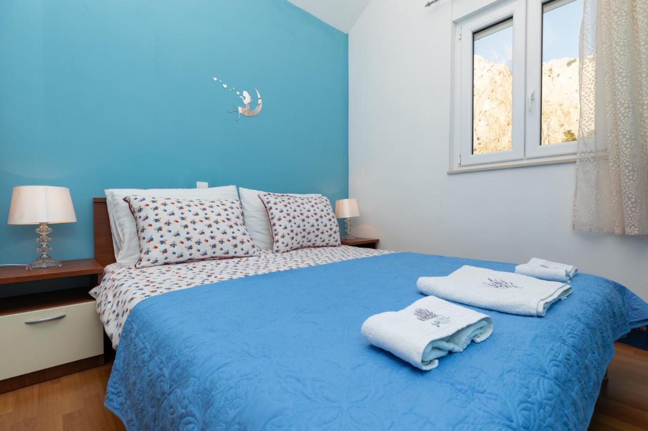 Apartman Monika Омиш Экстерьер фото